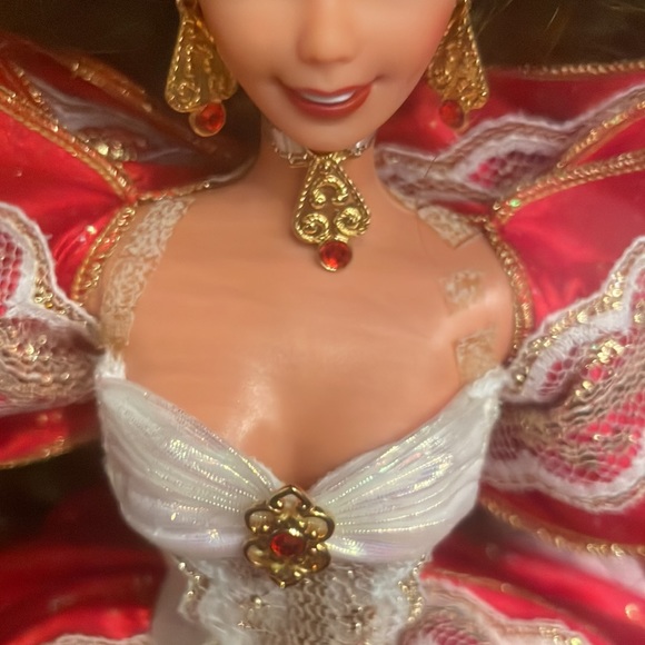 10th Anniversary Barbie Doll Happy Holidays 1997 - Picture 13 of 13